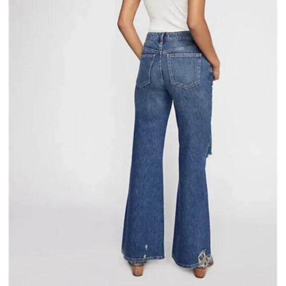 Free People We the Free Relaxed Heritage Flare Jeans, Size 31 - Picture 2 of 11